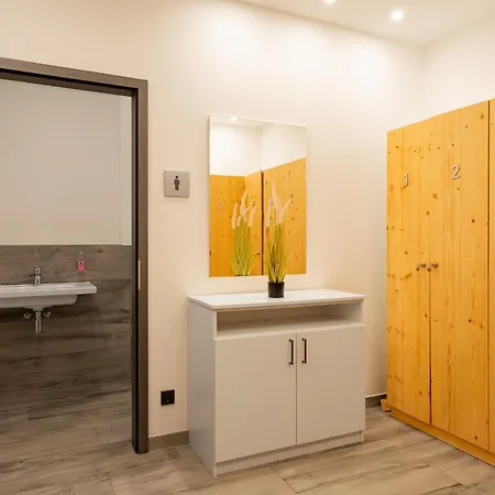 Waterkant In Der Seefahrtschule * Wustrow (Fischland)